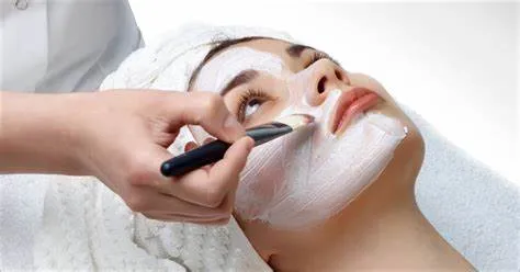 Những điều cần lưu ý khi thực hiện quy trình chăm sóc da chuẩn spa