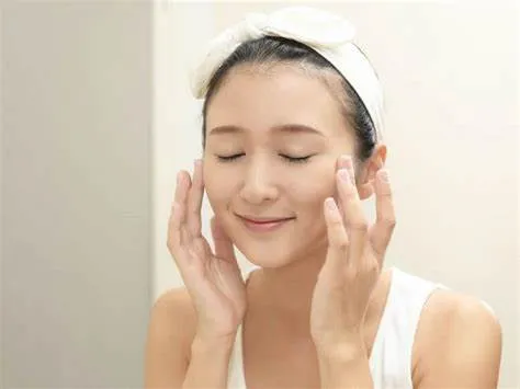 Tại Sao Massage Mặt Lại Quan Trọng Trong Việc Chống Lão Hóa?